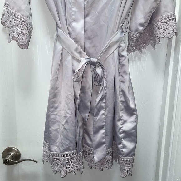 Robe Floral Lace Trim Tie Waist Polyester Mid Length Long Sleeve Wedding Bridal - Picture 2 of 6